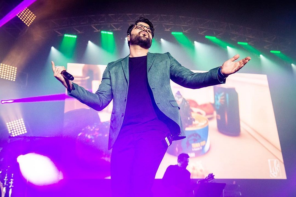 کنسرت فوروم حامد همایون با ١٤ هزار نفر تماشاگر رکورد زد